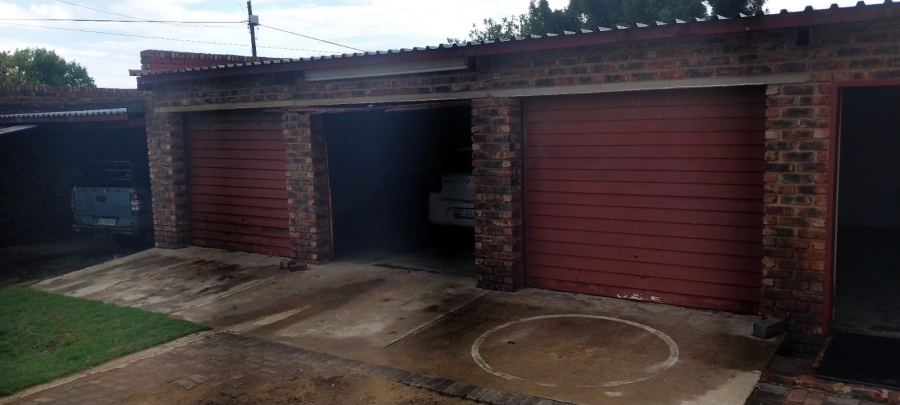 4 Bedroom Property for Sale in Morewag Free State